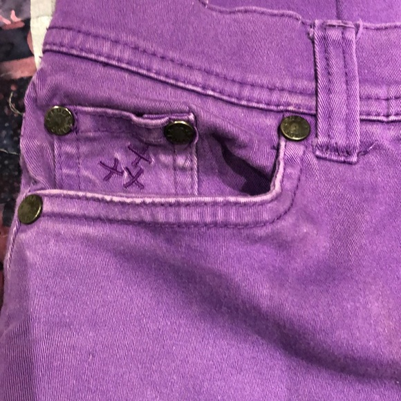 Men’s jean shorts - Picture 3 of 4
